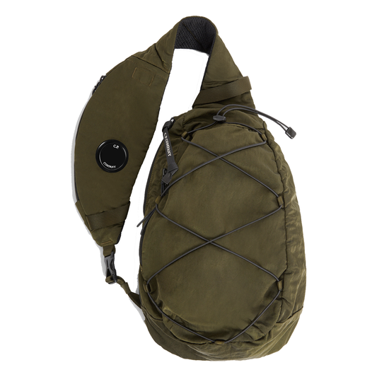 CP COMPANY JUNIOR NYLON B CROSSBODY RUCK SACK IN GREEN